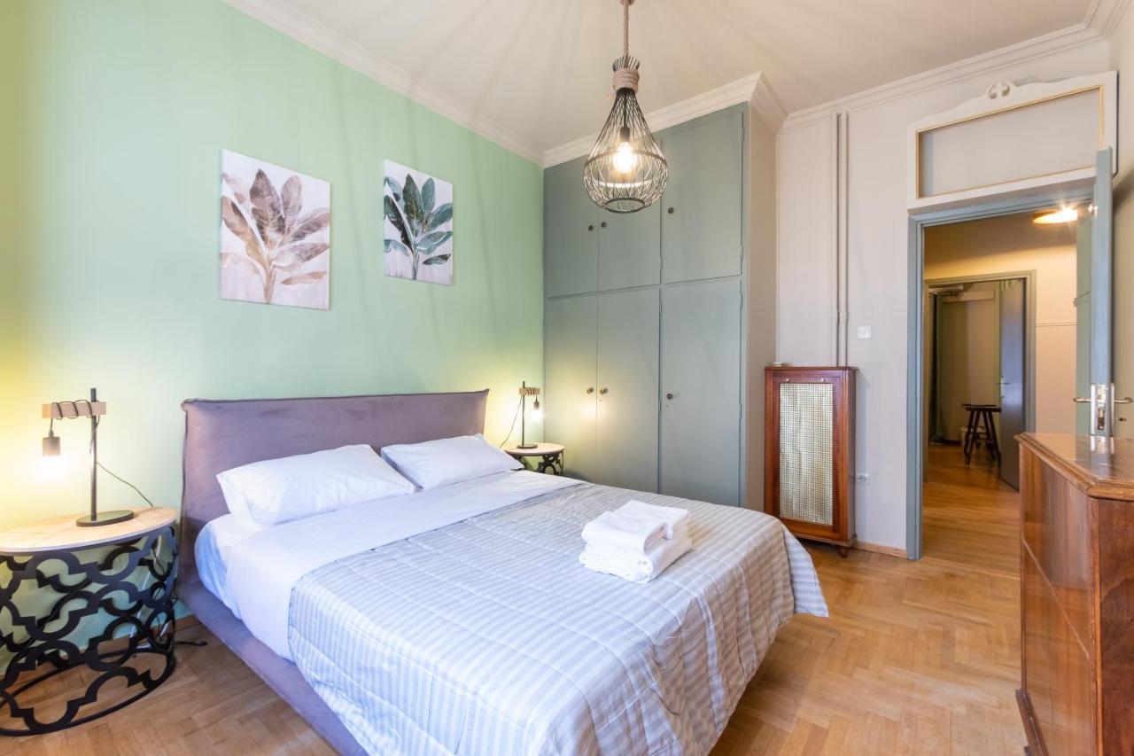 Appartement Vintage House Near Downtown à Athènes Extérieur photo