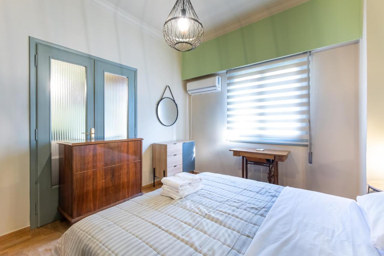 Appartement Vintage House Near Downtown à Athènes Extérieur photo